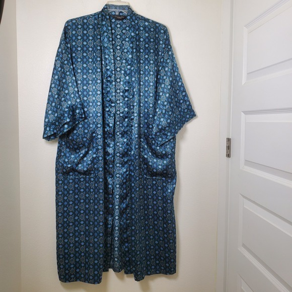 Christian Dior Monsieur Satin Robe - Picture 12 of 12